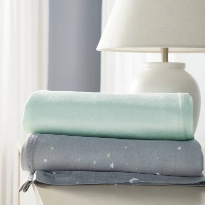 Jersey Swaddle Blanket 2pk - Cloud Island™ Gray Stars 1 Jersey Swaddle Blanket 2pk - Cloud Island™ Gray Stars