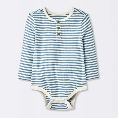Baby Boys' 2pc Striped Suspender Top & Bottom Set - Cloud Island™ Blue 2 Baby Boys' 2pc Striped Suspender Top & Bottom Set - Cloud Island™ Blue - Image 2