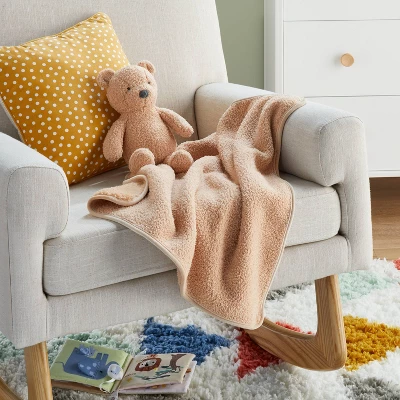 Plush Blanket With Soft Toy - Bear - Cloud Island™ 1 Plush Blanket With Soft Toy - Bear - Cloud Island™
