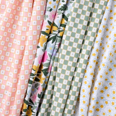 Flannel Baby Blankets - Painterly Floral - 4pk - Cloud Island™ 2 Flannel Baby Blankets - Painterly Floral - 4pk - Cloud Island™ - Image 2