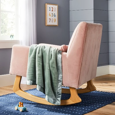 Solid Satin Edge Plush Blanket - Green - Cloud Island™ 1 Solid Satin Edge Plush Blanket - Green - Cloud Island™