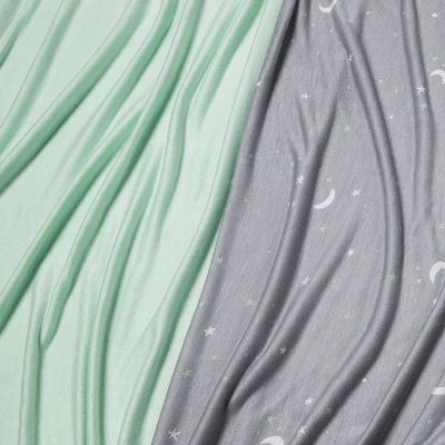 Jersey Swaddle Blanket 2pk - Cloud Island™ Gray Stars 2 Jersey Swaddle Blanket 2pk - Cloud Island™ Gray Stars - Image 2