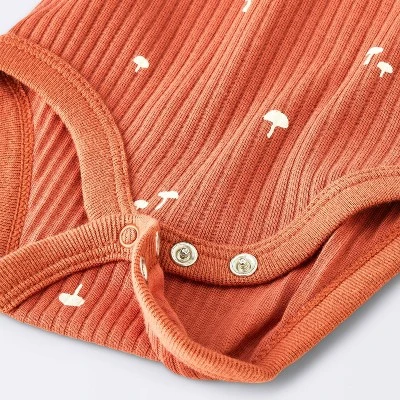 Baby 2pc Neutral Mushroom Wide Ribbed Top & Bottom Set - Cloud Island™ Rust 2 Baby 2pc Neutral Mushroom Wide Ribbed Top & Bottom Set - Cloud Island™ Rust - Image 2