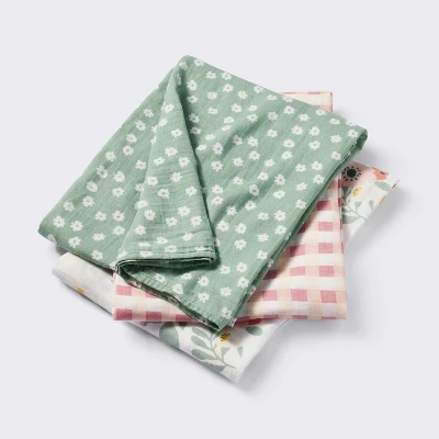 Muslin Swaddle Baby Blanket - Floral Gingham - 3pk - Cloud Island™ 4 Muslin Swaddle Baby Blanket - Floral Gingham - 3pk - Cloud Island™ - Image 4